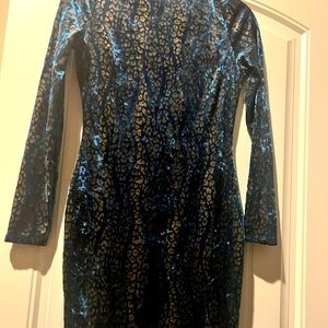 Velvet Textured Form Fitting Dress